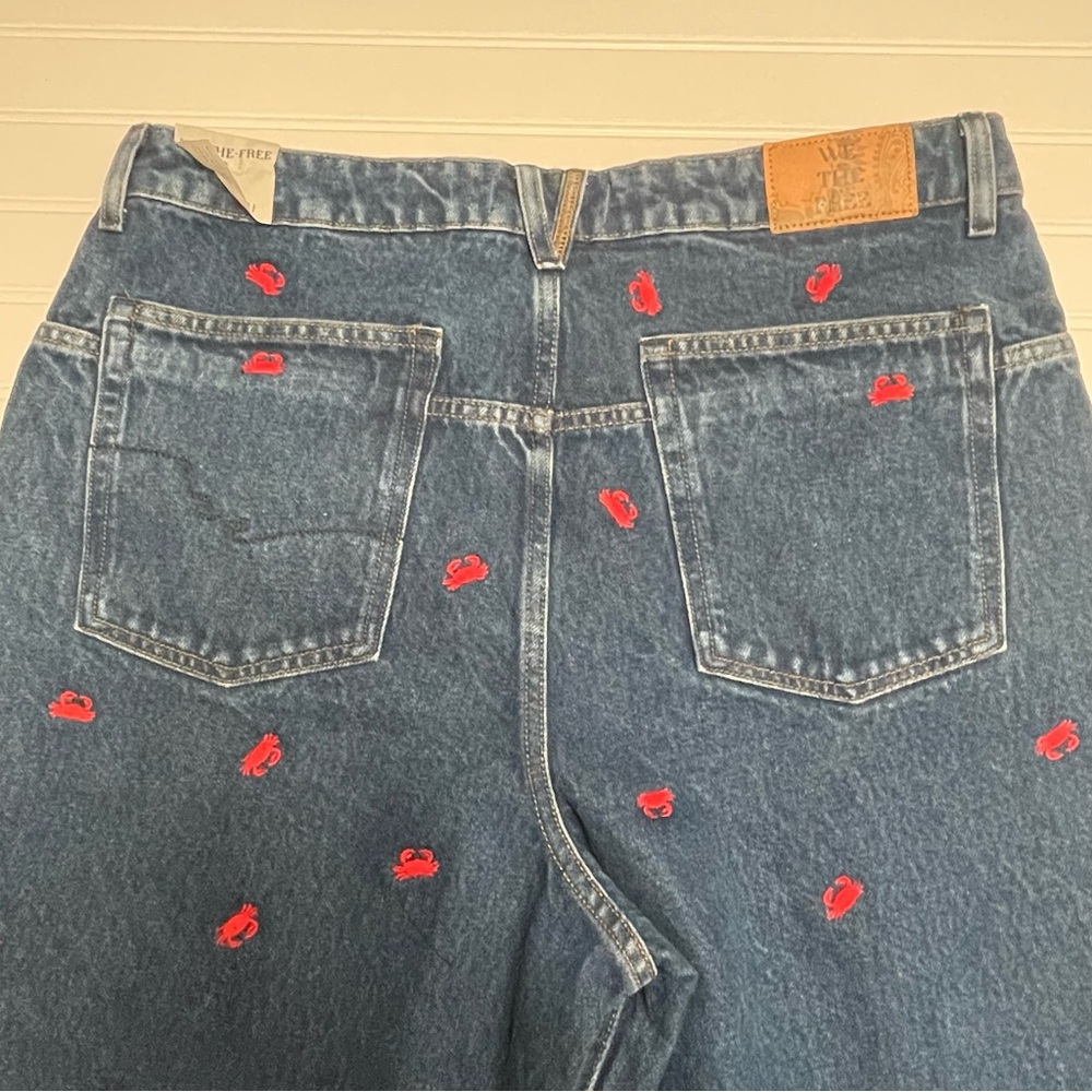 We The Free People Tricia Fix Deep Trance
Boyfriend Embroidered Crab Jeans 31 - Picture 16 of 16